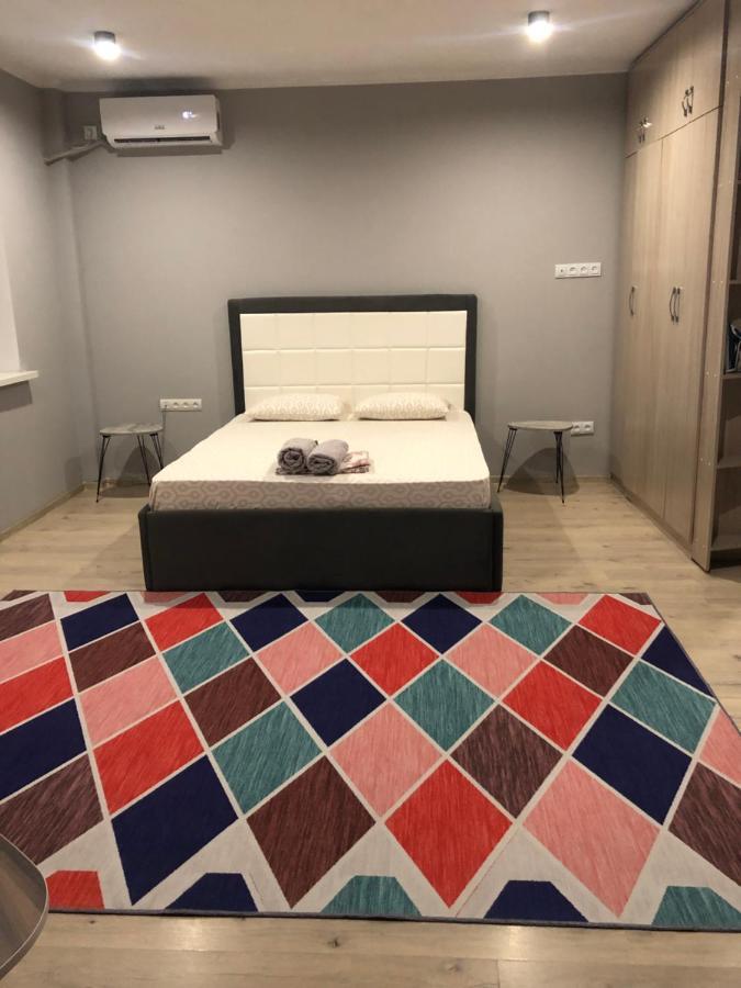Apartment Cosy Flat In The Center Almaty
