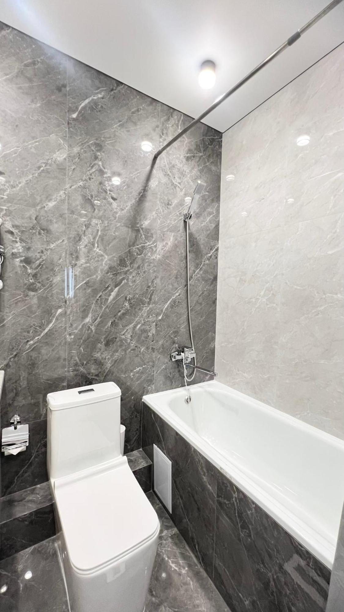 Cosy Flat In The Center Almaty